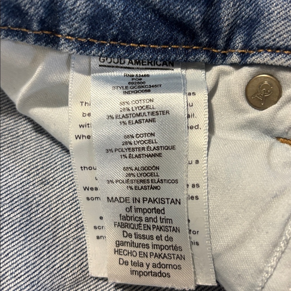 Good American Skinny
Distressed Jeans - Picture 7 of 7